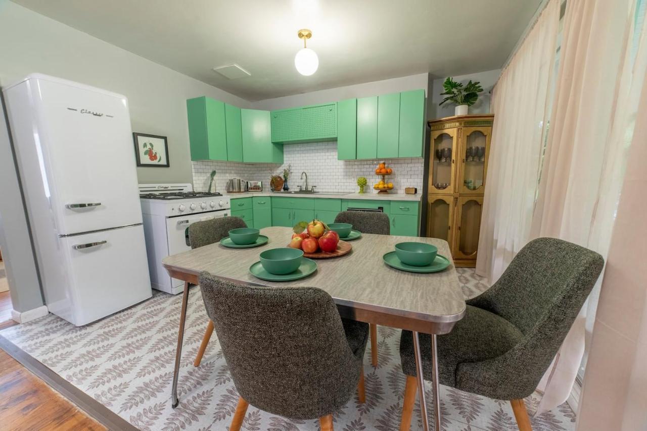 The Springs Motel New Ashford Екстер'єр фото