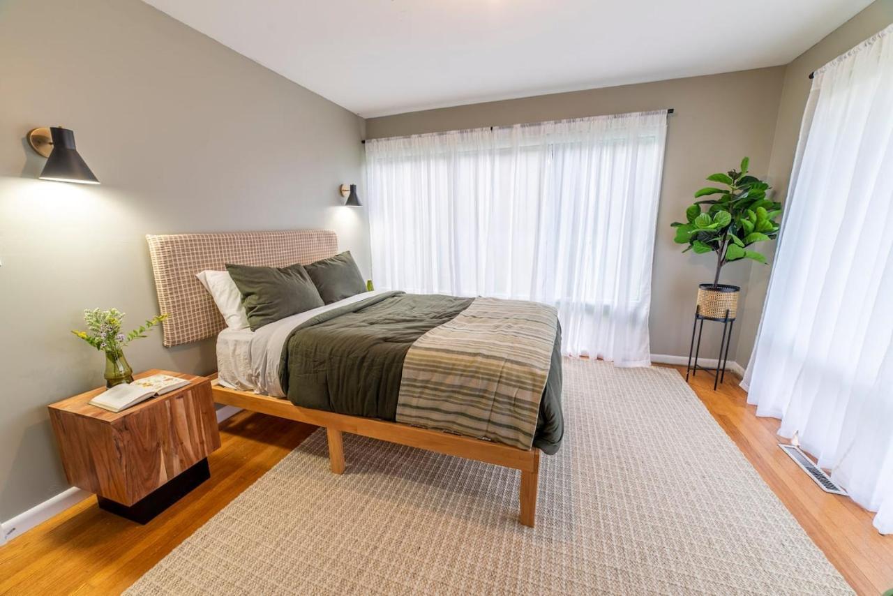 The Springs Motel New Ashford Екстер'єр фото