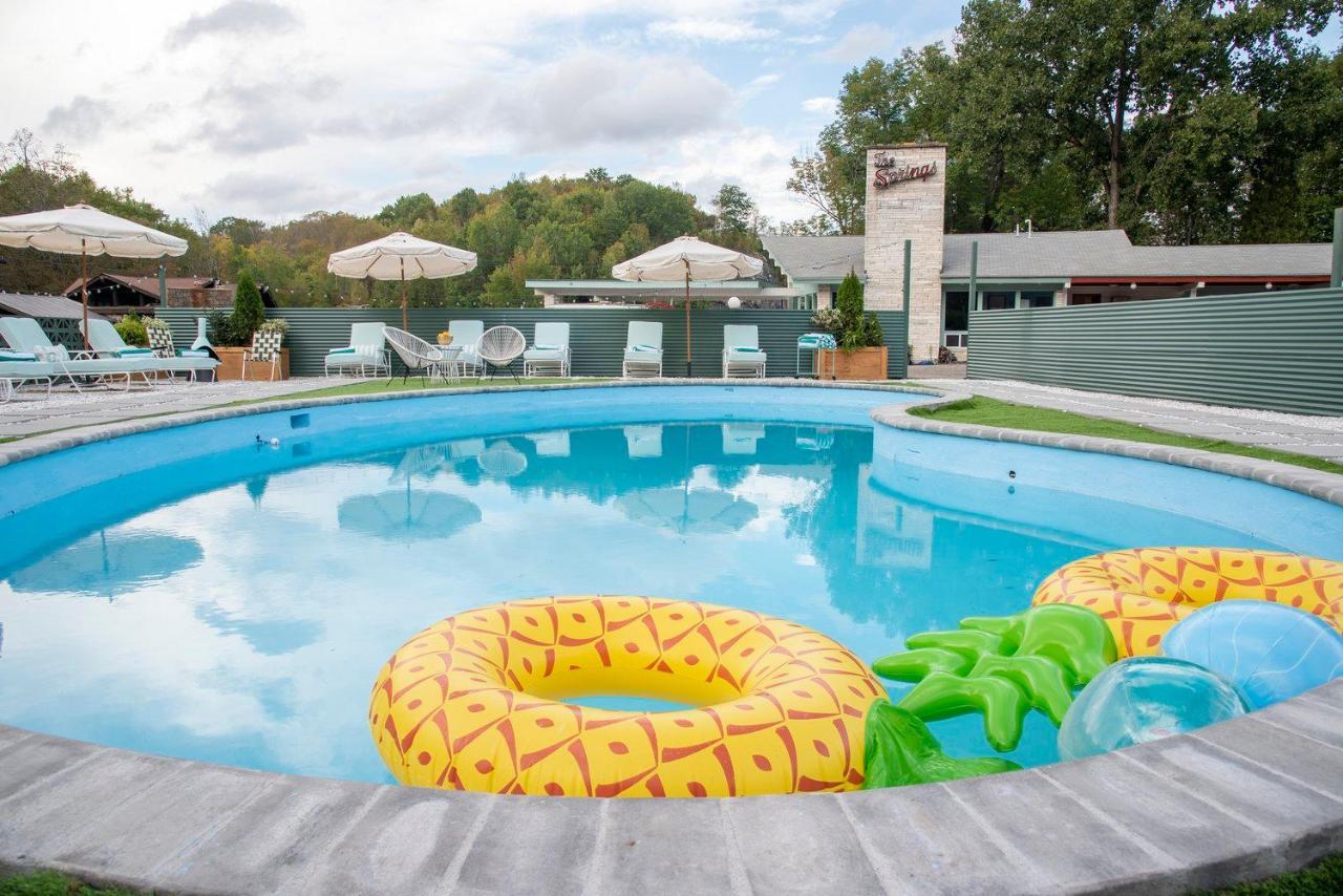 The Springs Motel New Ashford Екстер'єр фото