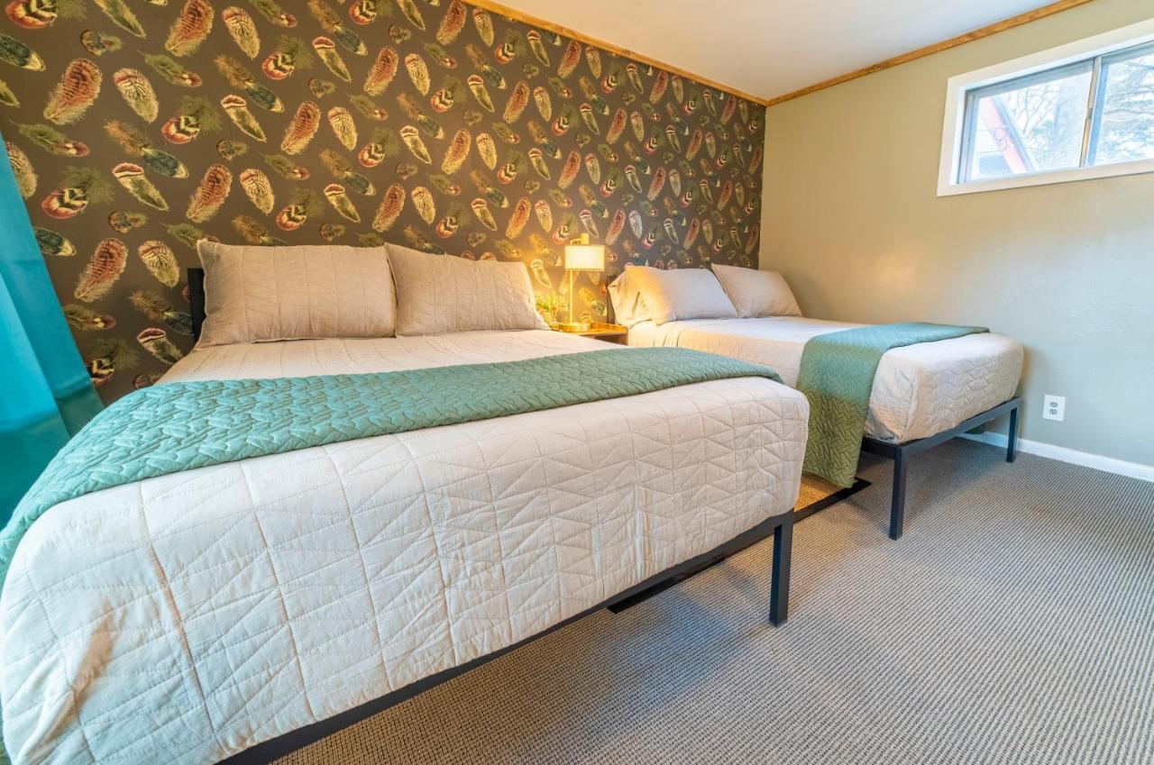 The Springs Motel New Ashford Екстер'єр фото